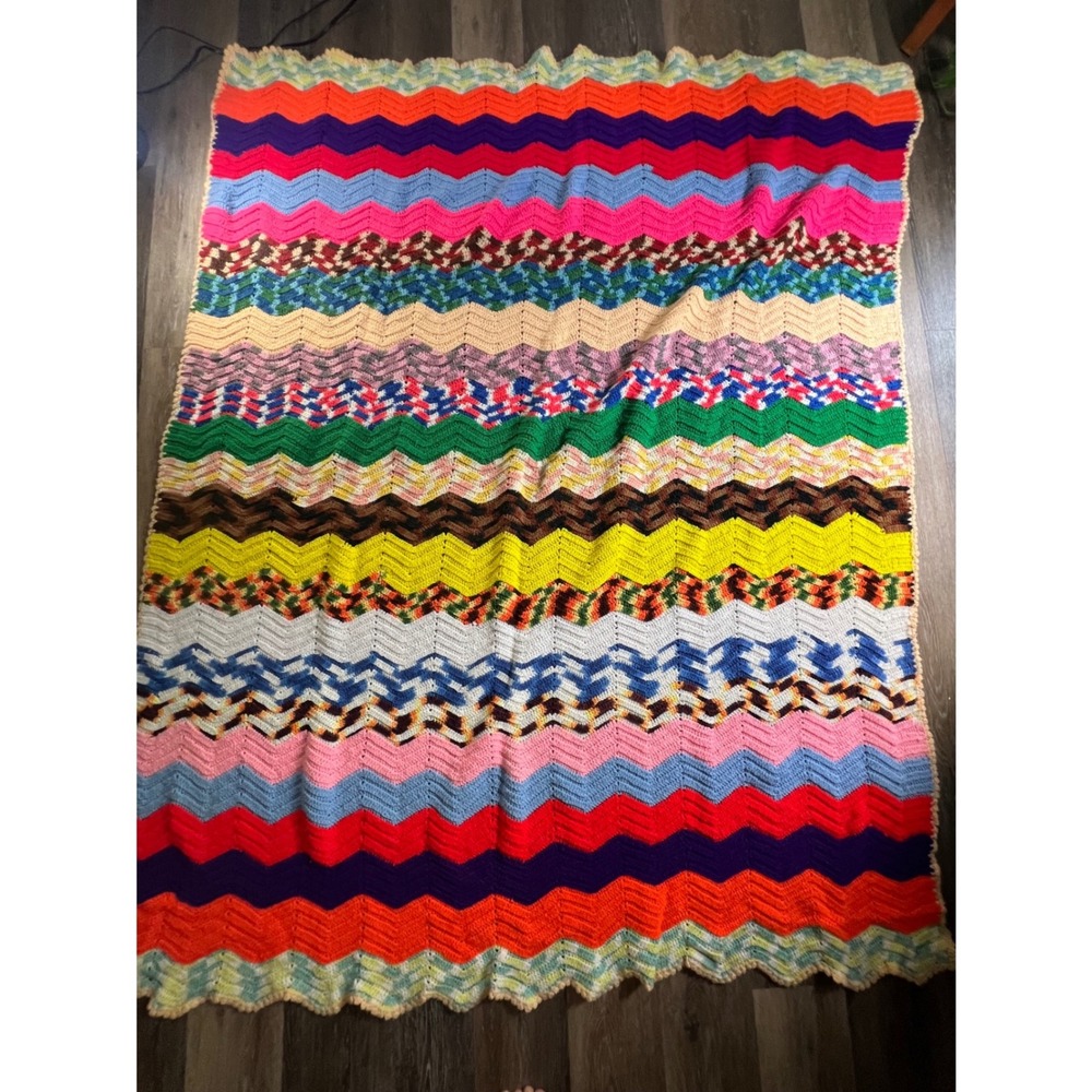83"x67" Crochet Afghan Blanket Unisex OS Multicolor Chevron Ripple Throw Retro